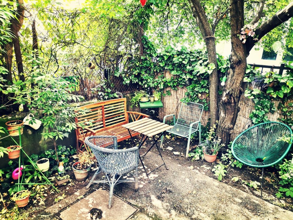 Flat In Historic Villa With Your Own Private Garden, Near City Park بودابست المظهر الخارجي الصورة
