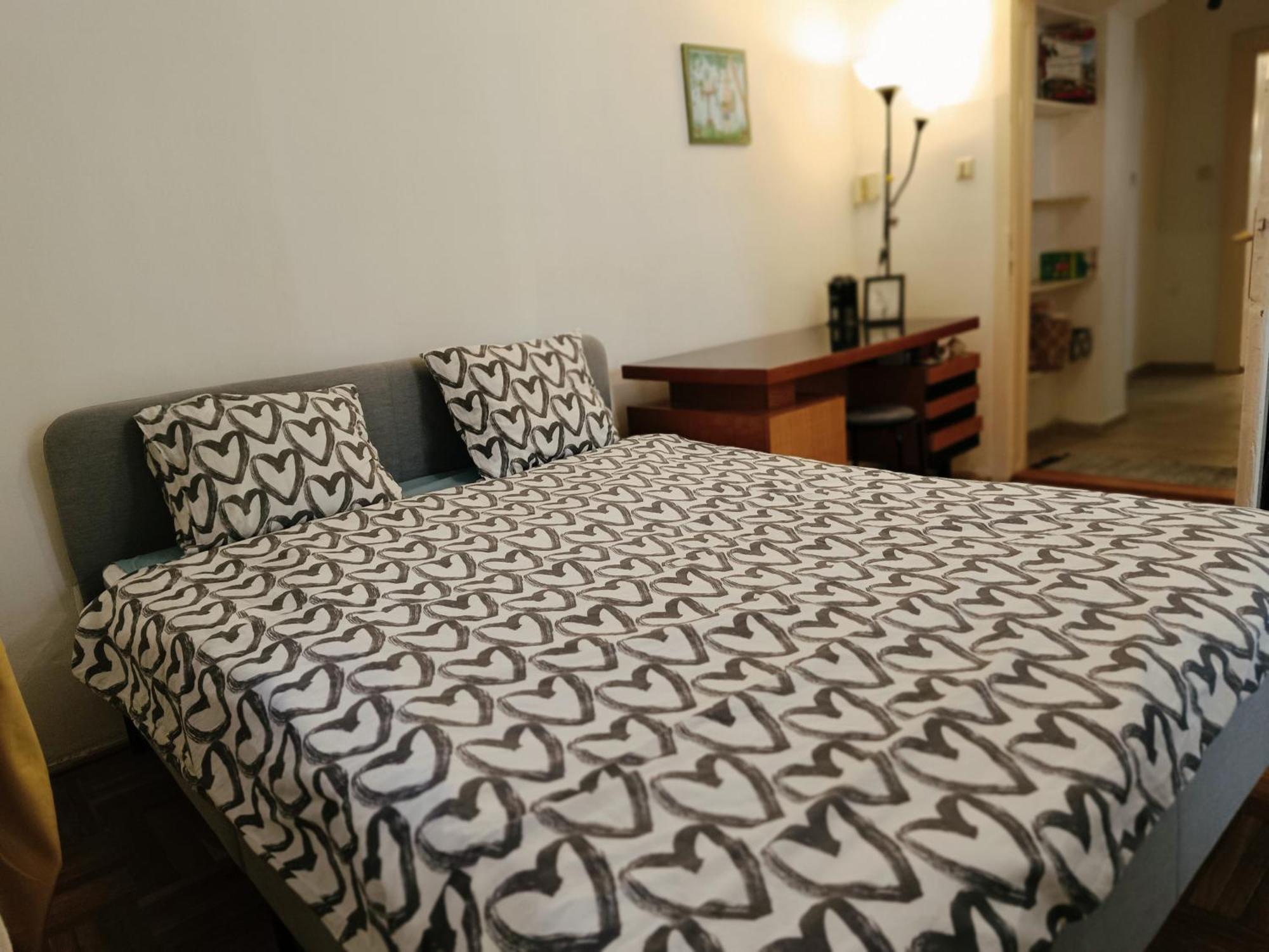 Flat In Historic Villa With Your Own Private Garden, Near City Park بودابست المظهر الخارجي الصورة